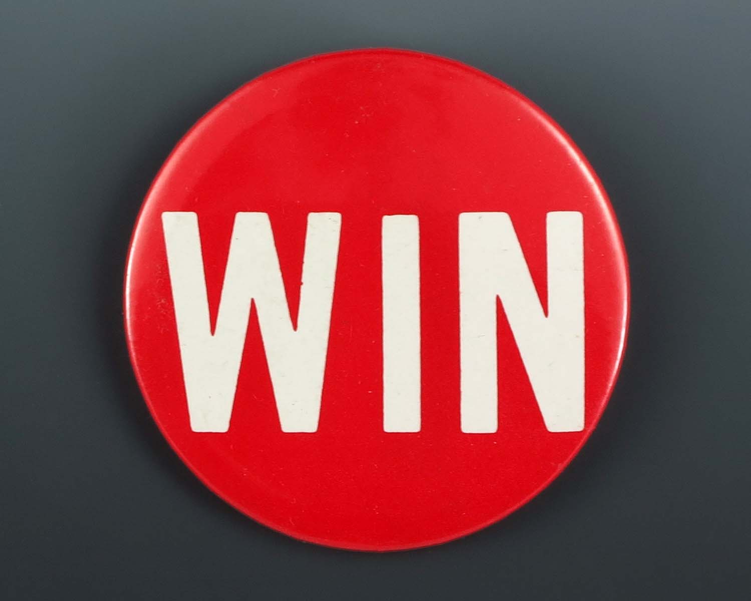 red win button